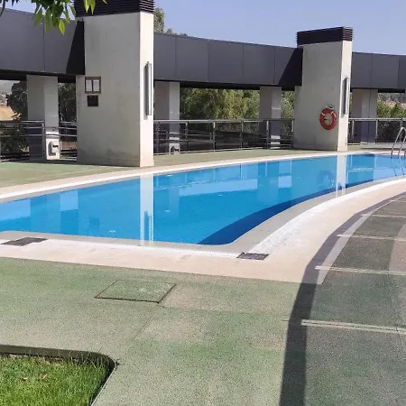 Parking Y Piscina Incluido Appartement Cordoue